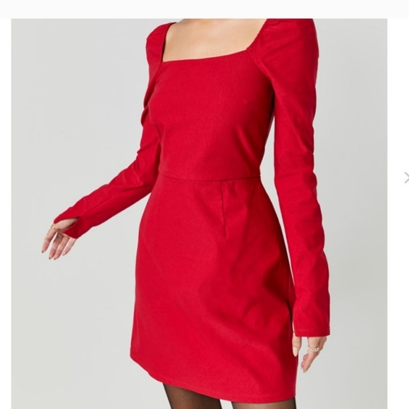 Francesca’s square neck red fitted dress - Picture 2 of 3
